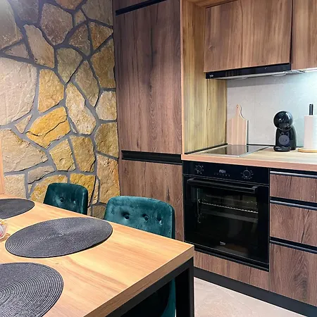 Zlatilux Apartament *