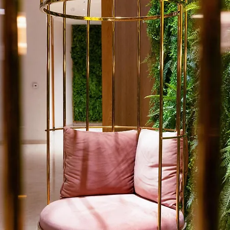 Zlatilux Apartament *