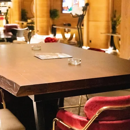 Apartament Zlatilux *