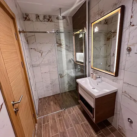 Zlatilux Apartment