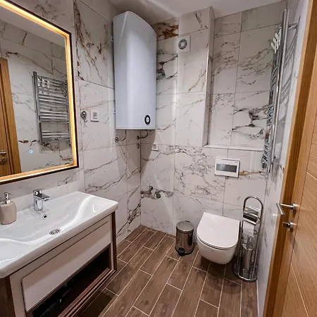 Zlatilux Apartment *